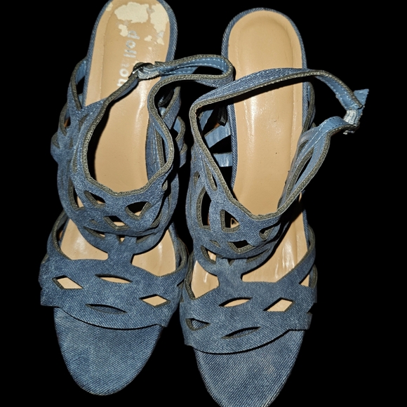 Dollhouse Jean like Sandal Wedges - Picture 6 of 9
